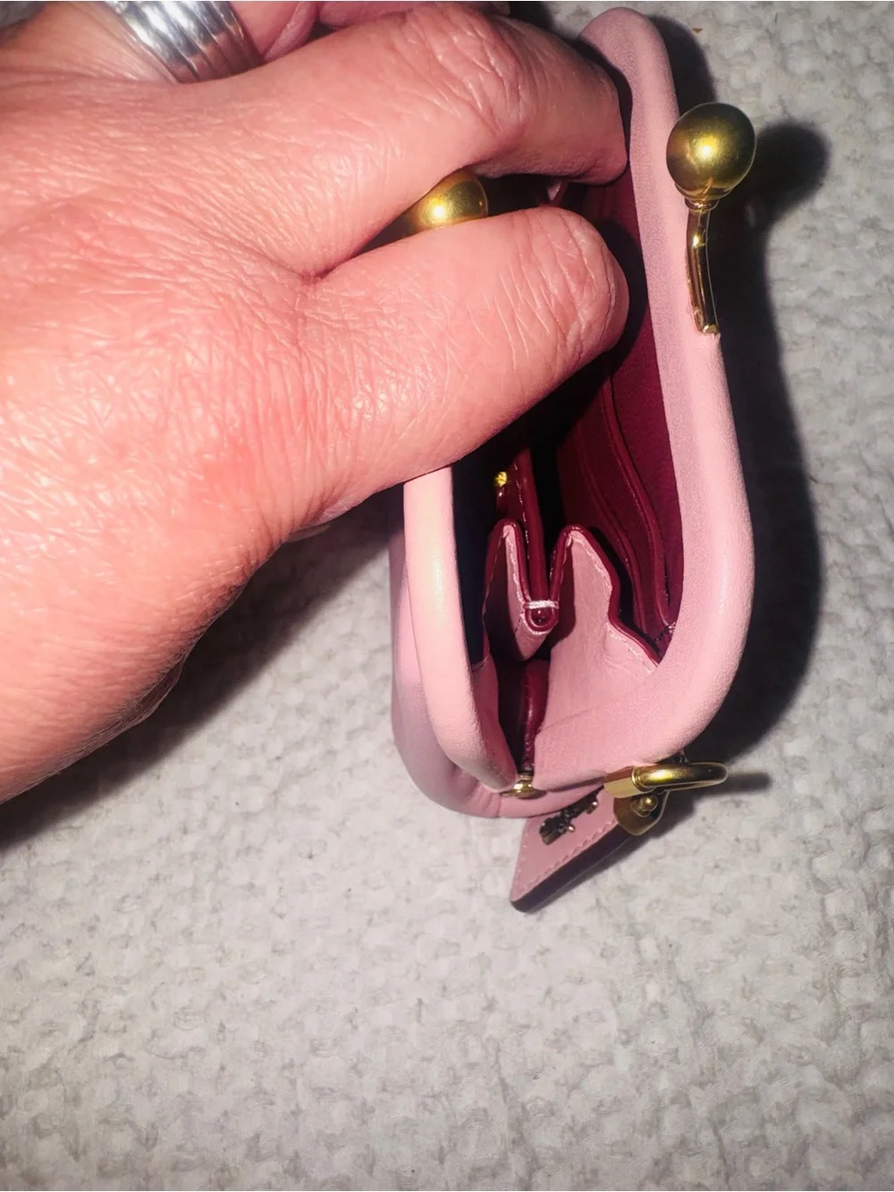 COACH 1941 Kisslock Coin Change Purse PINK Glovetan Leather